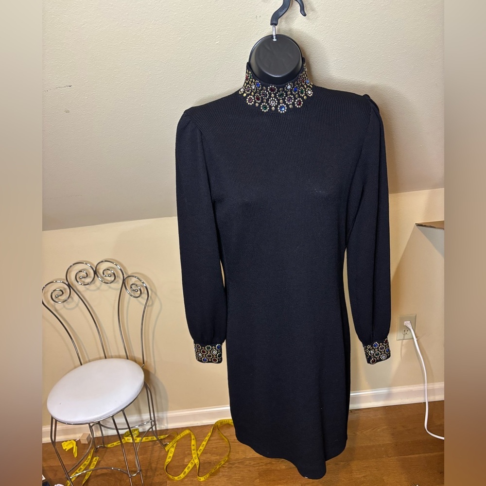 Vintage St.John Santana Knit Black Embellished Dress Jeweled Collar Size 4